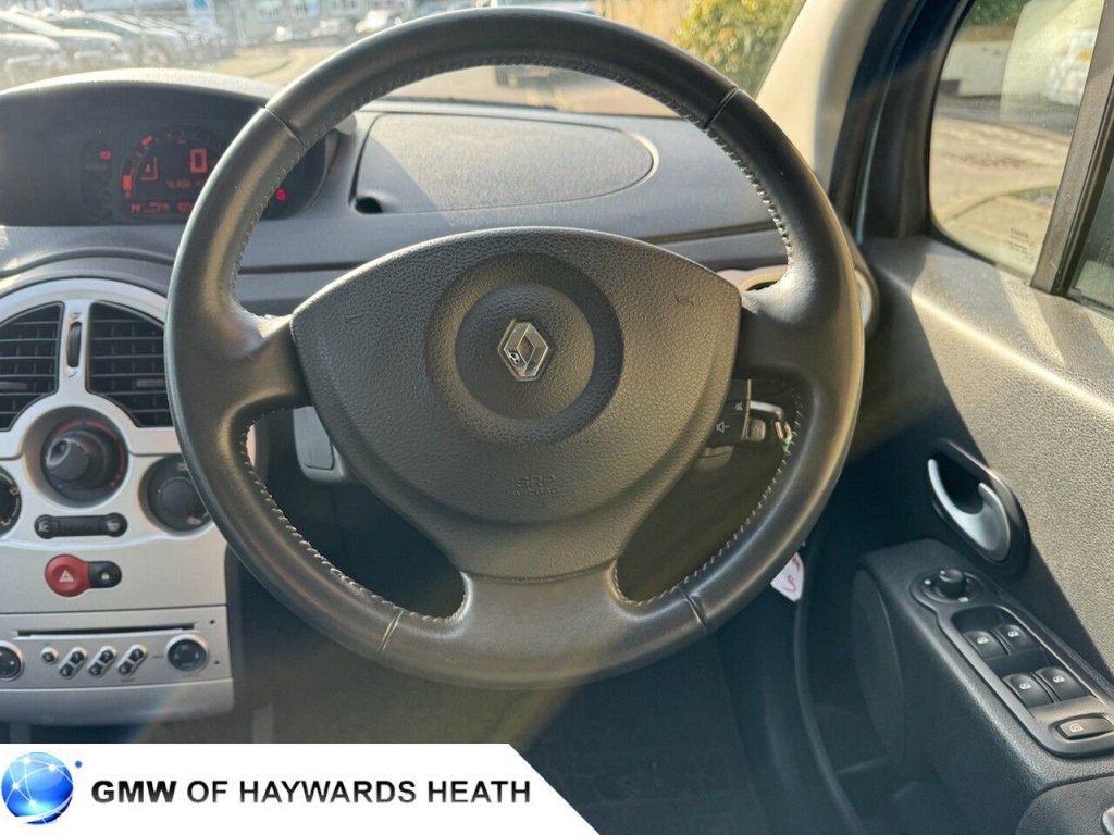 Used Renault Grand Modus 2011 for sale - 76642309: Photo 17