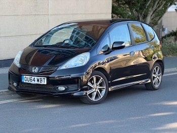 Used Honda Jazz 2014 for sale - 79498830: Photo