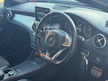 Used Mercedes-Benz GLA 2015 for sale - 77953233: Photo