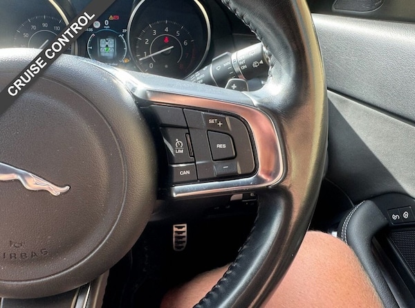 Used Jaguar E-Pace 2018 for sale - 76009244: Photo 12