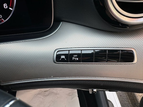 Used Mercedes-Benz E Class 2017 for sale - 76147411: Photo 27