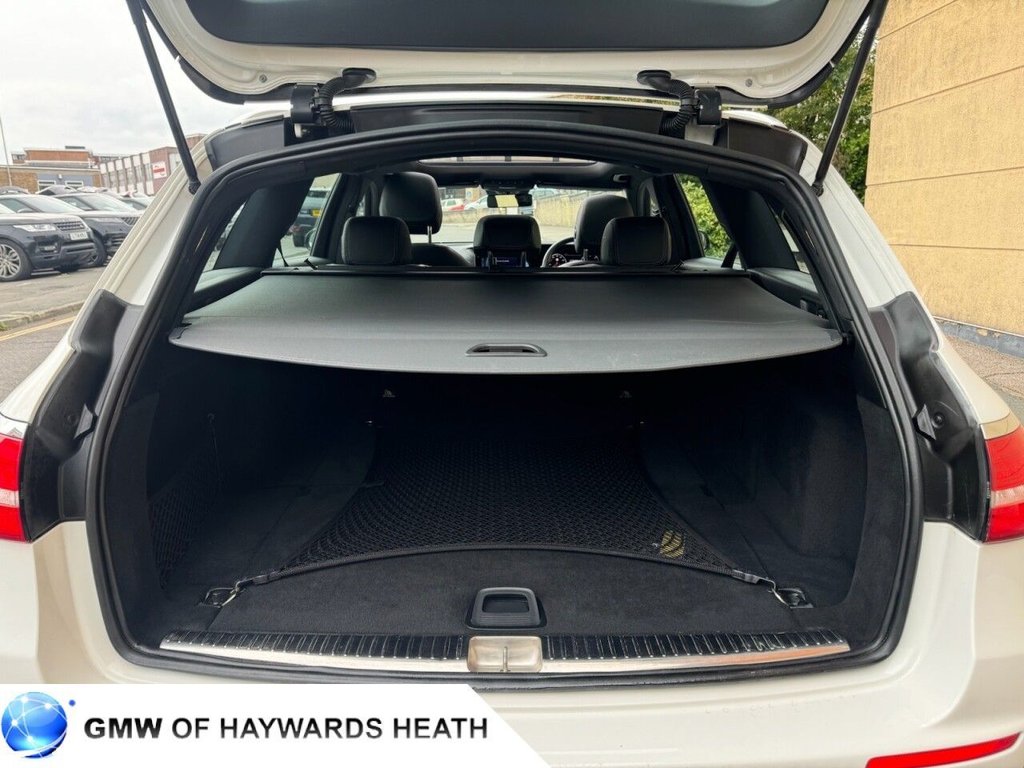 Used Mercedes-Benz E Class 2017 for sale - 76147411: Photo 39