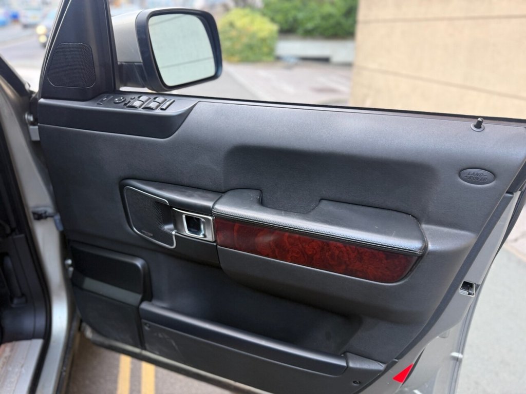 Used Land Rover Range Rover 2011 for sale - 77384226: Photo 18