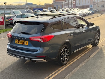 Used Ford Focus 2020 for sale - 77558133: Photo