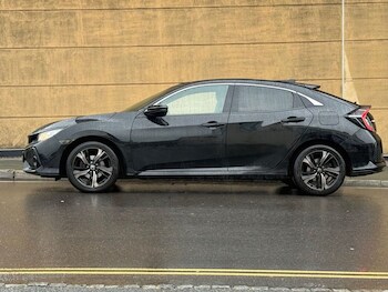 Used Honda Civic 2018 for sale - 77250235: Photo