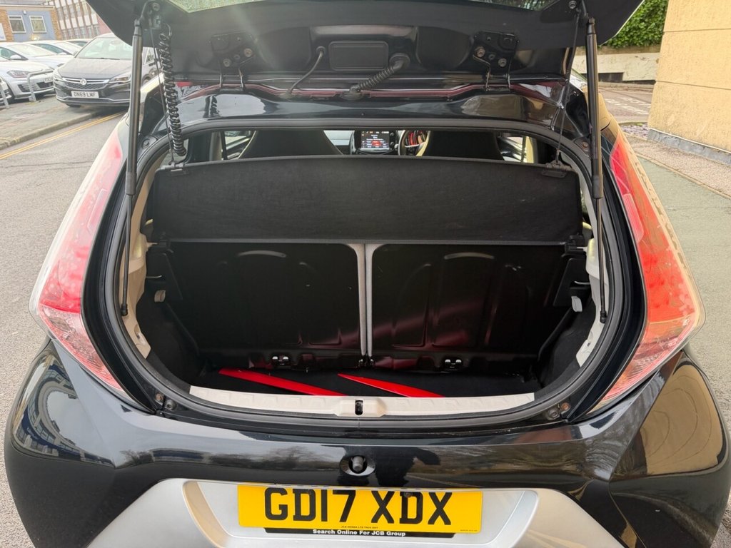 Used Toyota AYGO 2017 for sale - 77534160: Photo 8