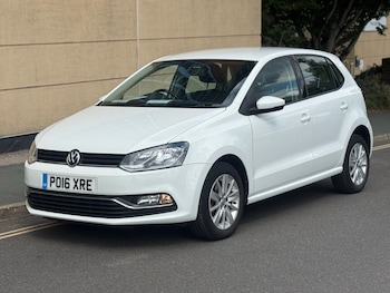 Used Volkswagen Polo 2016 for sale - 79603718: Photo