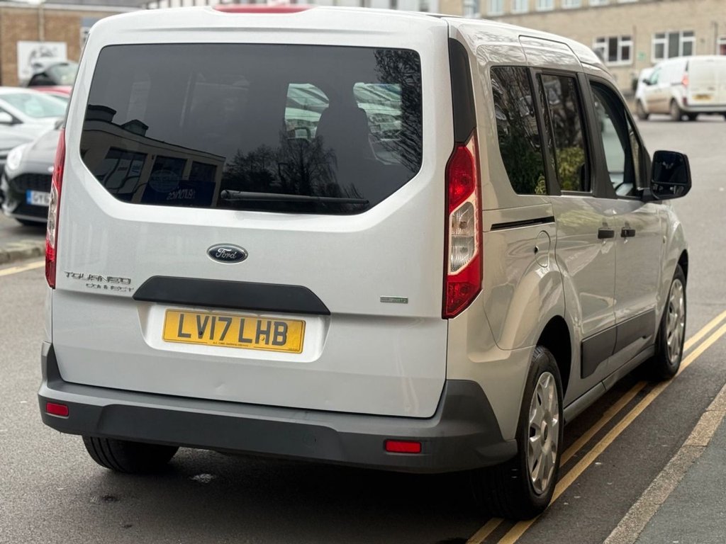 Used Ford Tourneo Connect 2017 for sale - 77885073: Photo 6