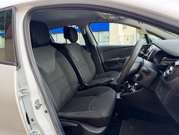Used Renault Clio 2019 for sale - 78619559: Photo