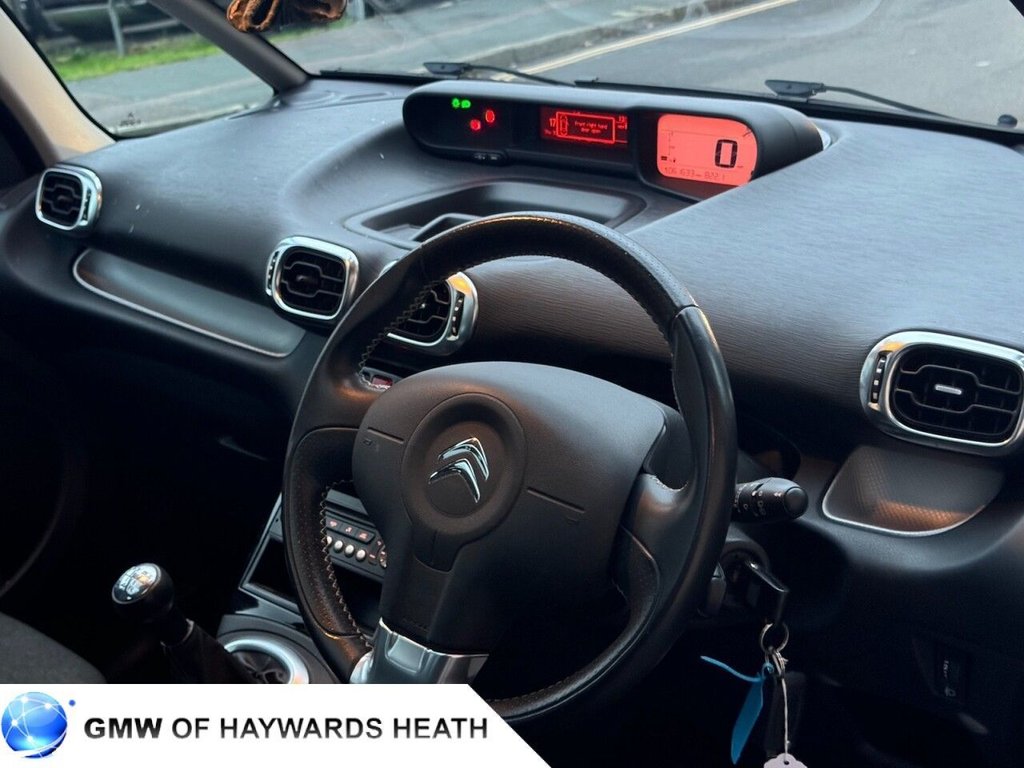 Used Citroen C3 Picasso 2017 for sale - 76417813: Photo 12