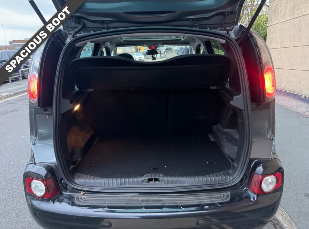 Used Citroen C3 Picasso 2017 for sale - 76417813: Photo 9