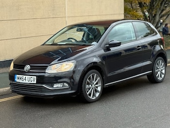 Used Volkswagen Polo 2014 for sale - 76429926: Photo