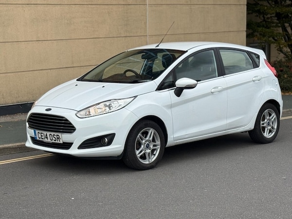 Used Ford Fiesta 2014 for sale - 76303979: Photo 2
