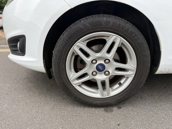 Used Ford Fiesta 2014 for sale - 76303979: Photo 9