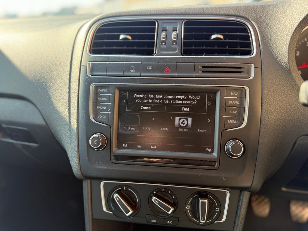 Used Volkswagen Polo 2014 for sale - 77748108: Photo 20