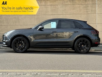 Used Porsche Macan 2017 for sale - 75548725: Photo