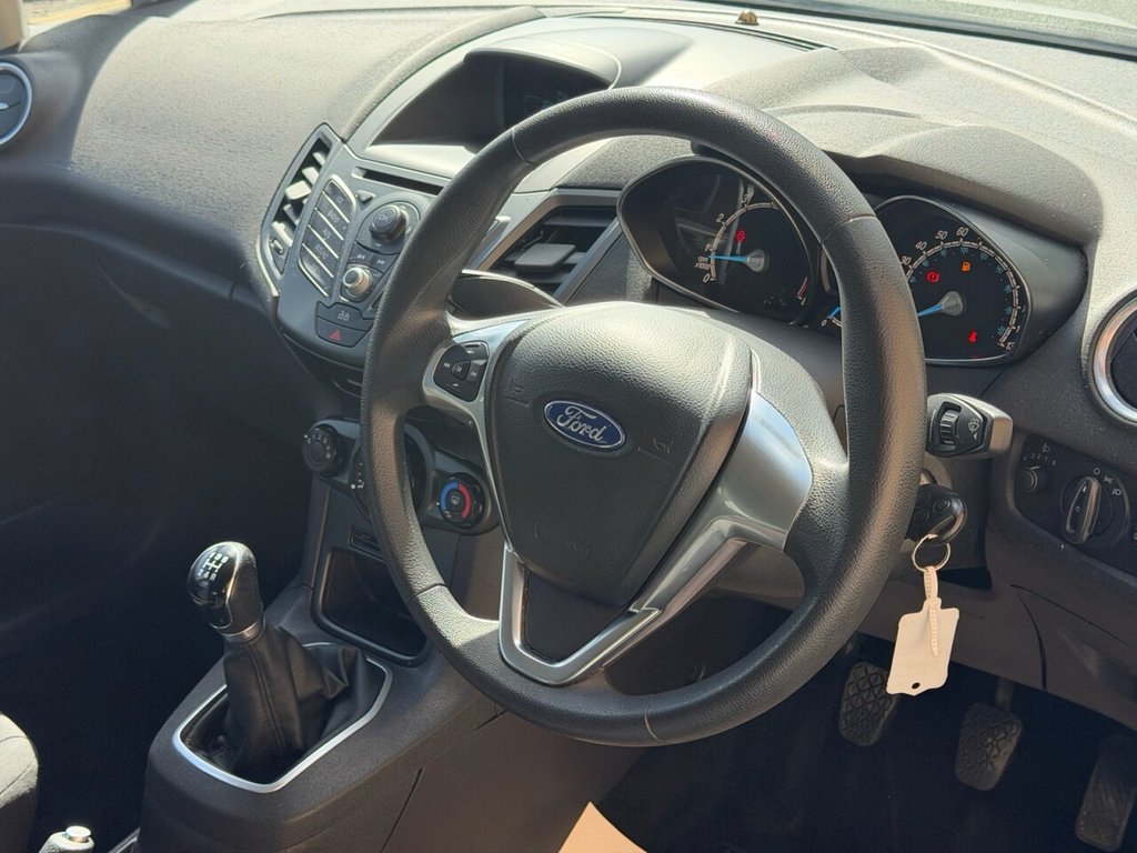 Used Ford Fiesta 2014 for sale - 78212744: Photo 2