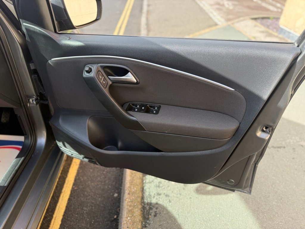 Used Volkswagen Polo 2015 for sale - 77703742: Photo 21