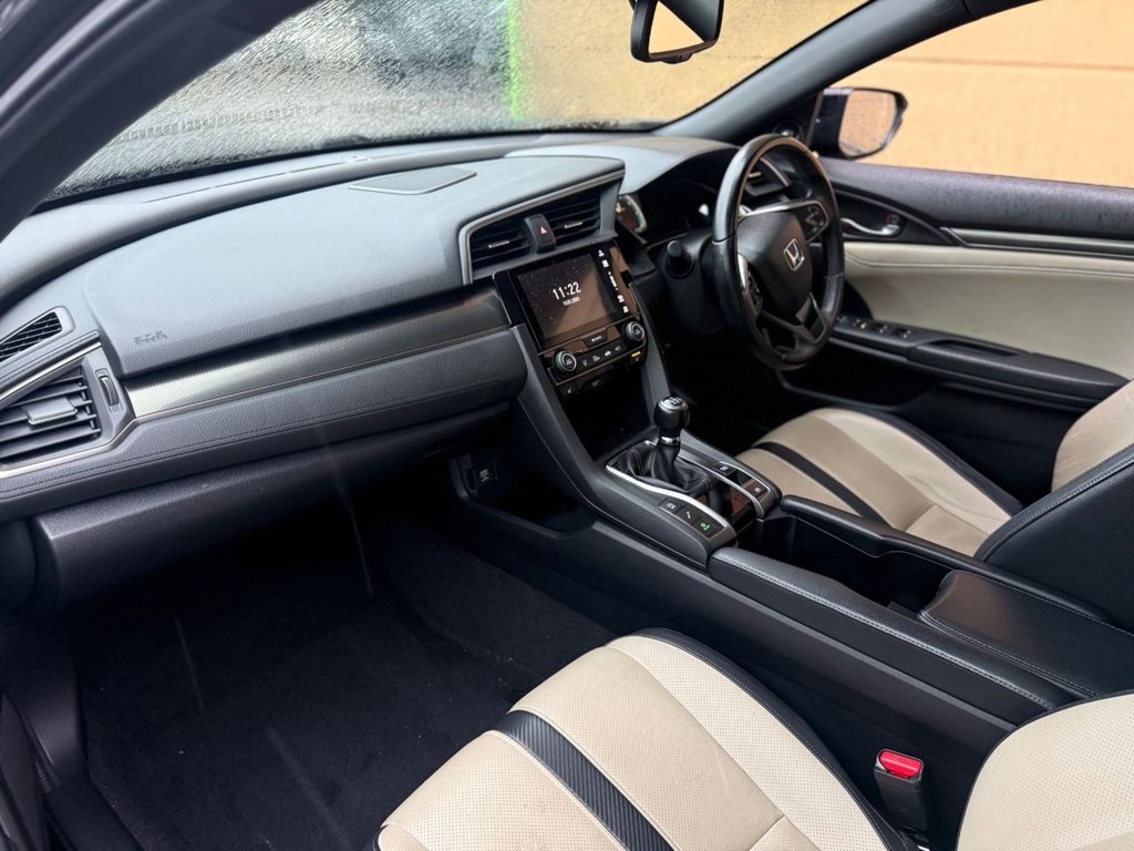 Used Honda Civic 2018 for sale - 77212535: Photo 8