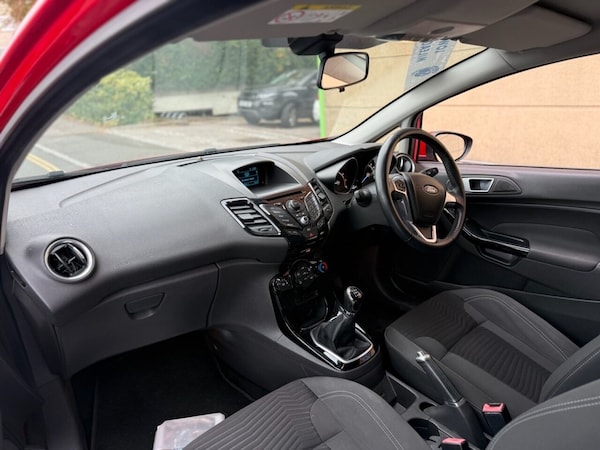 Used Ford Fiesta 2014 for sale - 76304334: Photo 10