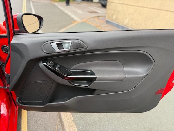 Used Ford Fiesta 2014 for sale - 76304334: Photo 14