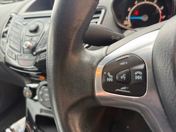 Used Ford Fiesta 2014 for sale - 76304334: Photo 22