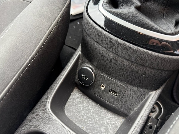Used Ford Fiesta 2014 for sale - 76304334: Photo 24