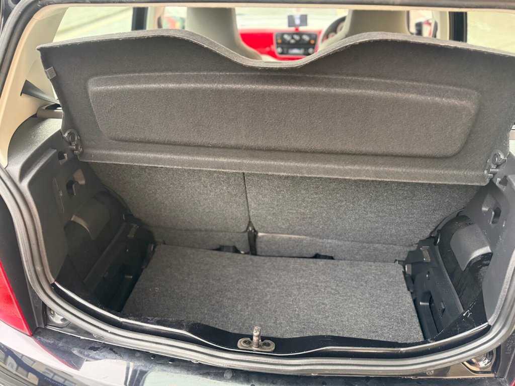 Used Volkswagen up! 2014 for sale - 77546758: Photo 21