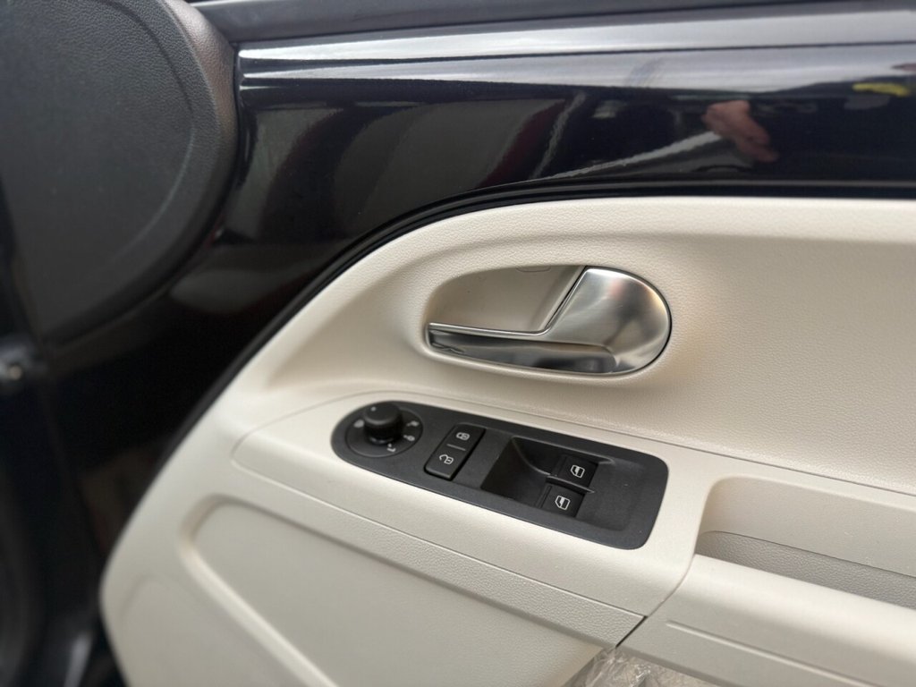 Used Volkswagen up! 2014 for sale - 77546758: Photo 27