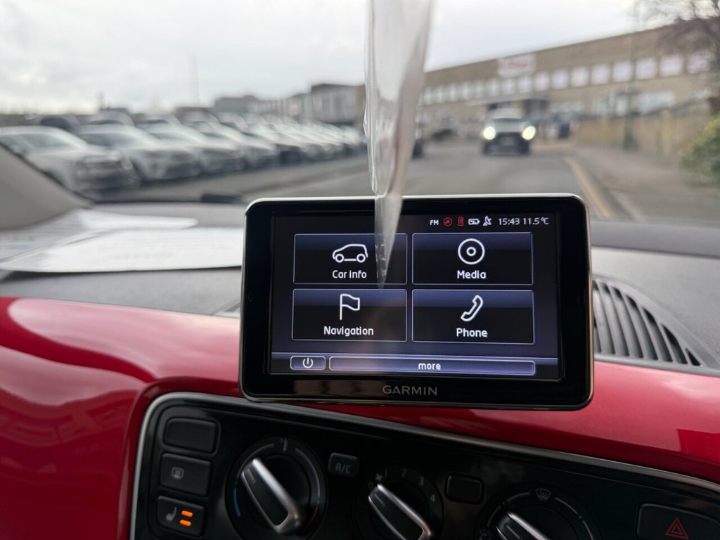 Used Volkswagen up! 2014 for sale - 77546758: Photo 30