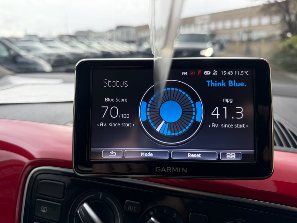 Used Volkswagen up! 2014 for sale - 77546758: Photo 31