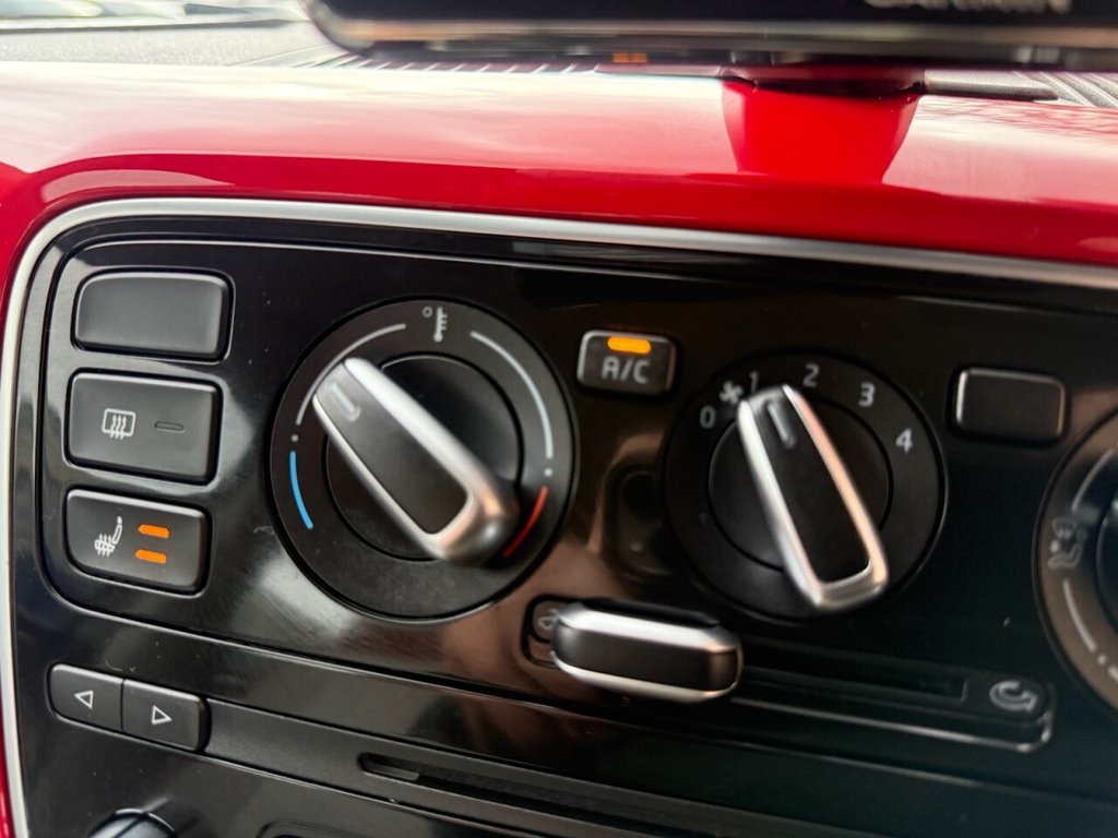 Used Volkswagen up! 2014 for sale - 77546758: Photo 35