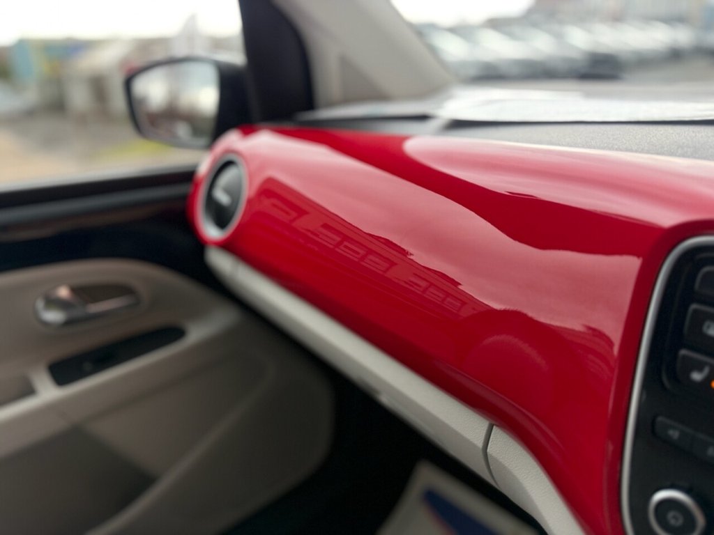 Used Volkswagen up! 2014 for sale - 77546758: Photo 38