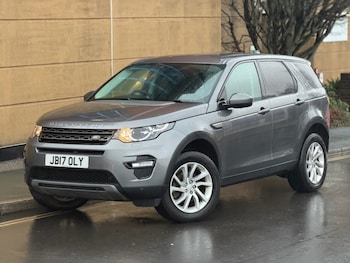 Used Land Rover Discovery Sport 2017 for sale - 76986369: Photo