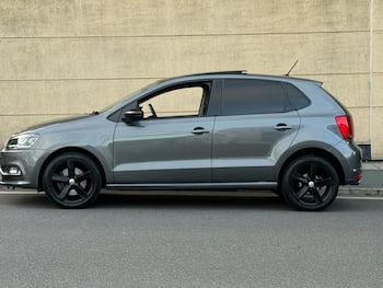 Used Volkswagen Polo 2017 for sale - 79728223: Photo