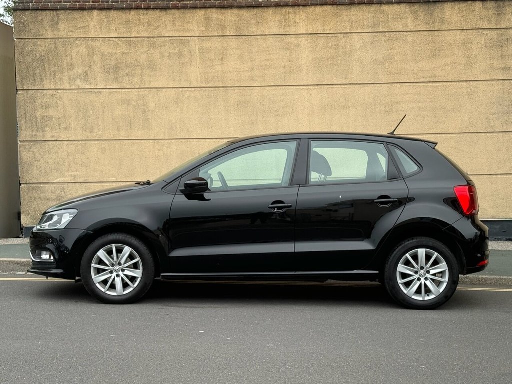 Used Volkswagen Polo 2015 for sale - 78082518: Photo 4