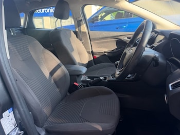 Used Ford Focus 2015 for sale - 79159987: Photo