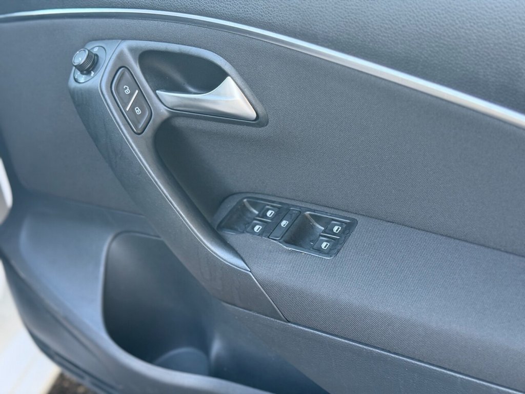 Used Volkswagen Polo 2015 for sale - 77643068: Photo 14