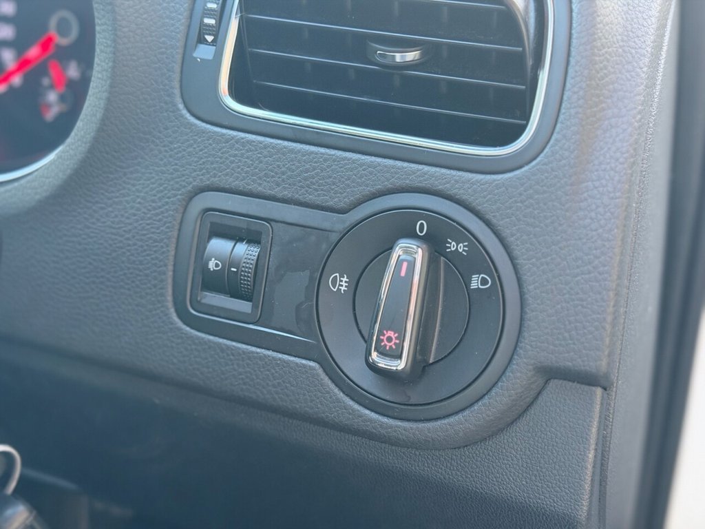 Used Volkswagen Polo 2015 for sale - 77643068: Photo 15