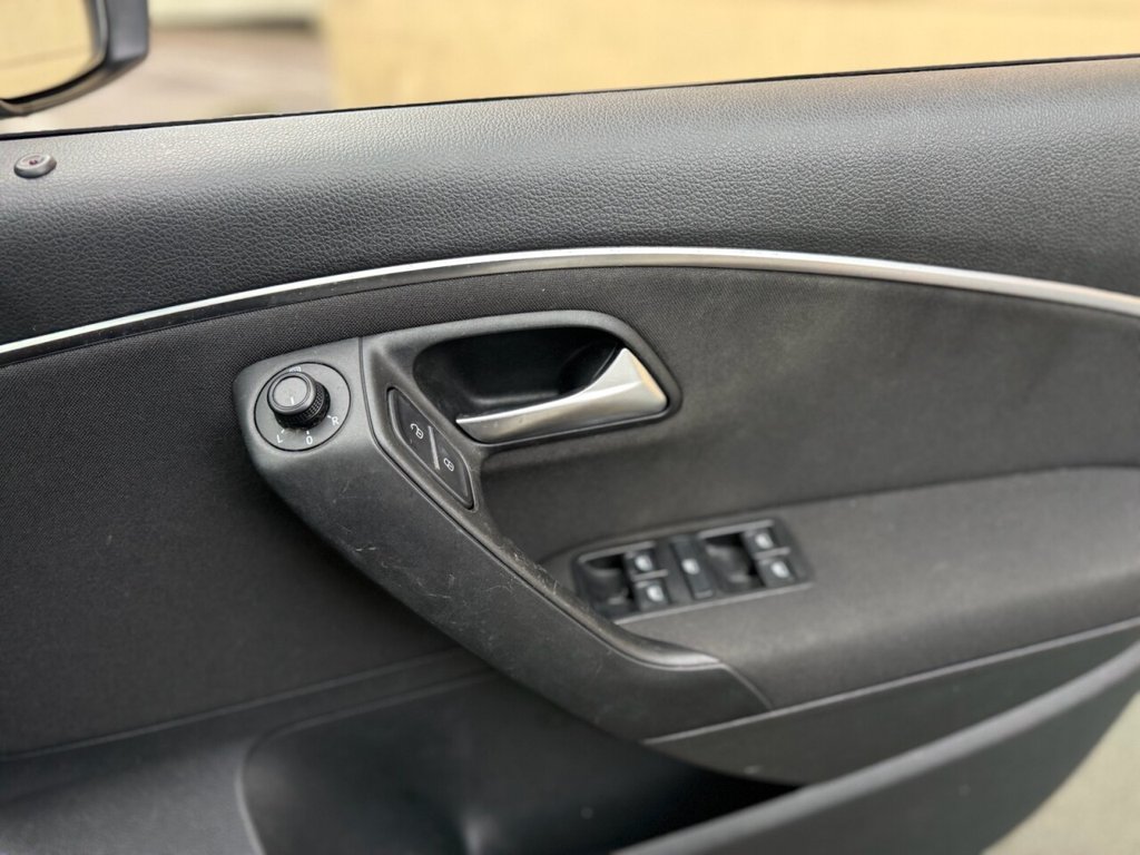 Used Volkswagen Polo 2015 for sale - 77241610: Photo 13