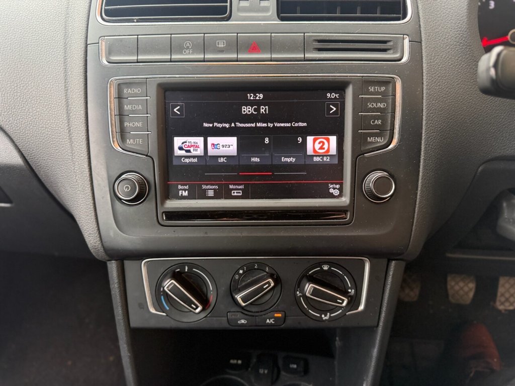 Used Volkswagen Polo 2015 for sale - 77241610: Photo 14