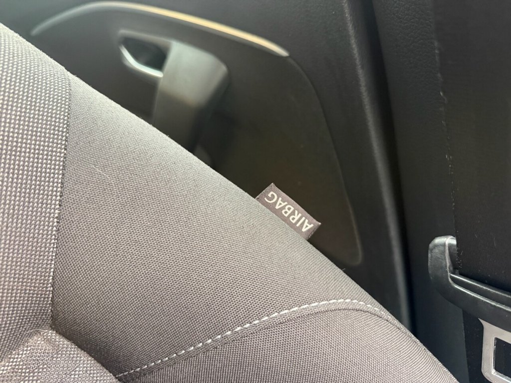 Used Volkswagen Polo 2015 for sale - 77241610: Photo 21