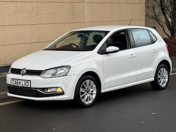 Used Volkswagen Polo 2015 for sale - 77241610: Photo