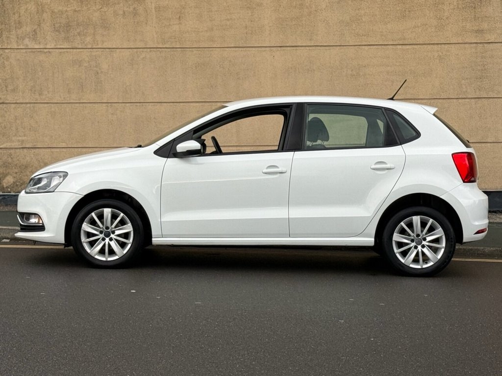 Used Volkswagen Polo 2015 for sale - 77241610: Photo 3