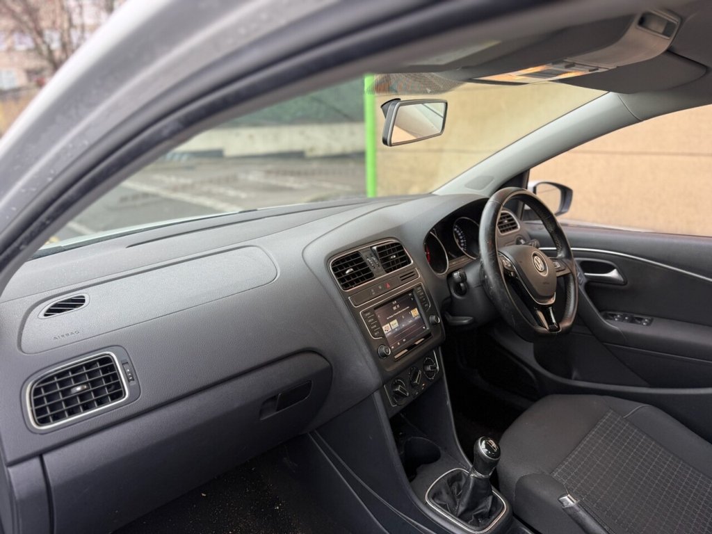 Used Volkswagen Polo 2015 for sale - 77241610: Photo 9