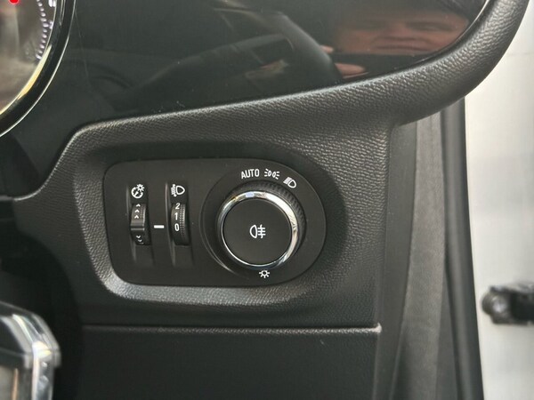 Used Vauxhall Corsa 2022 for sale - 76061872: Photo 21