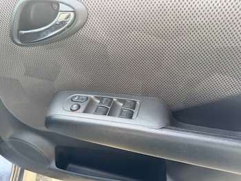 Used Honda Jazz 2006 for sale - 78414497: Photo