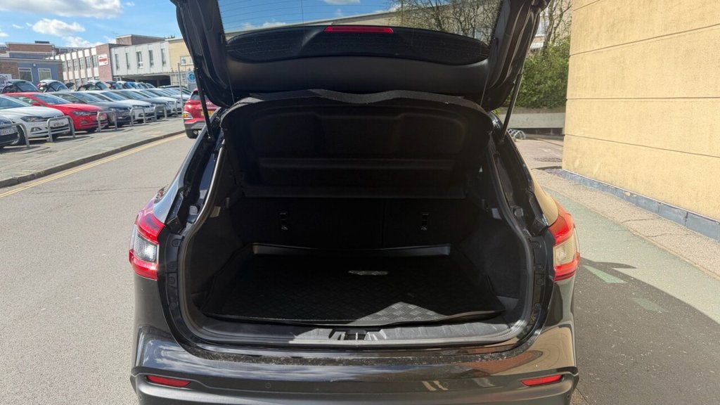 Used Nissan Qashqai 2018 for sale - 78030373: Photo 13