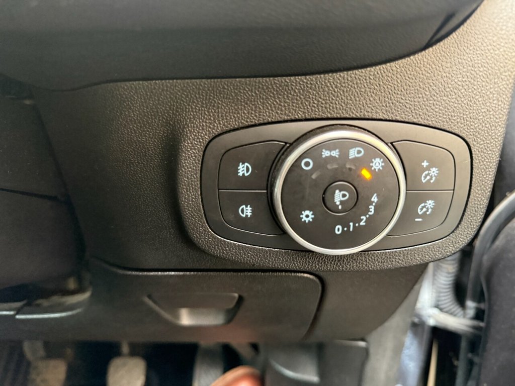 Used Ford Fiesta 2018 for sale - 77680729: Photo 19