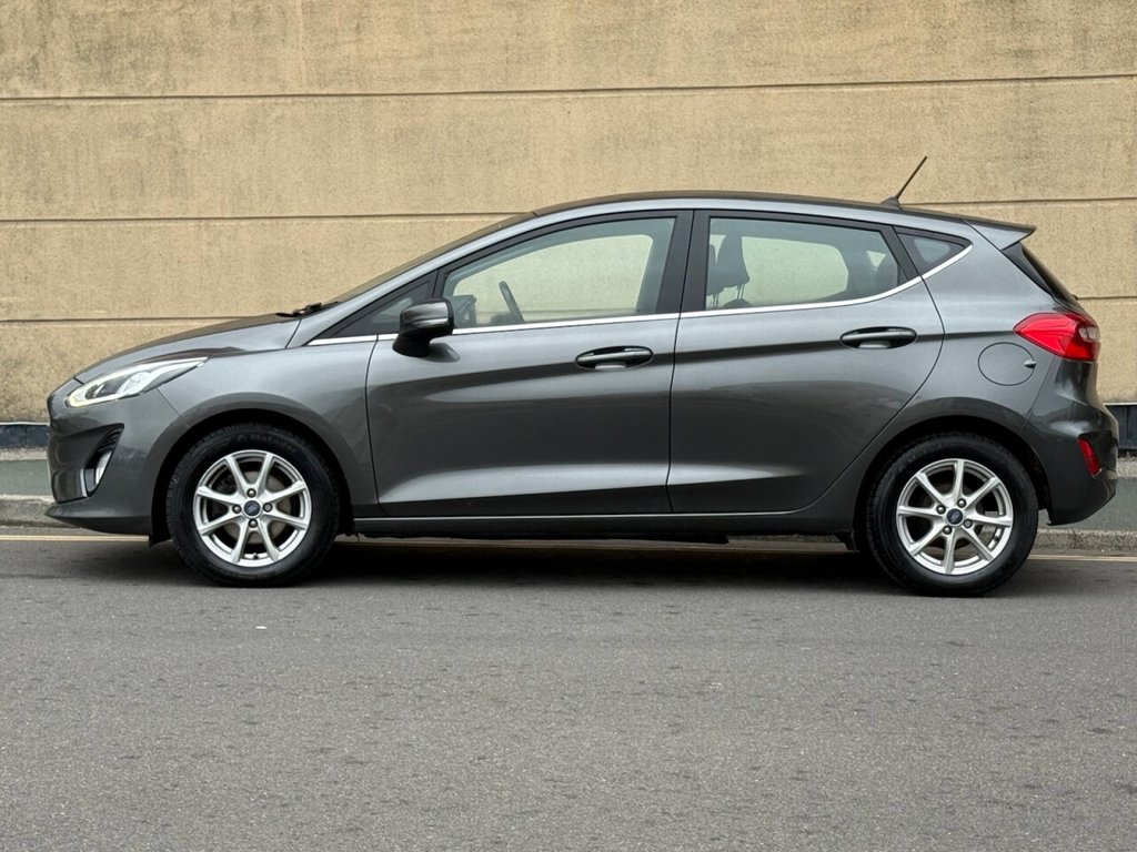 Used Ford Fiesta 2018 for sale - 77680729: Photo 3
